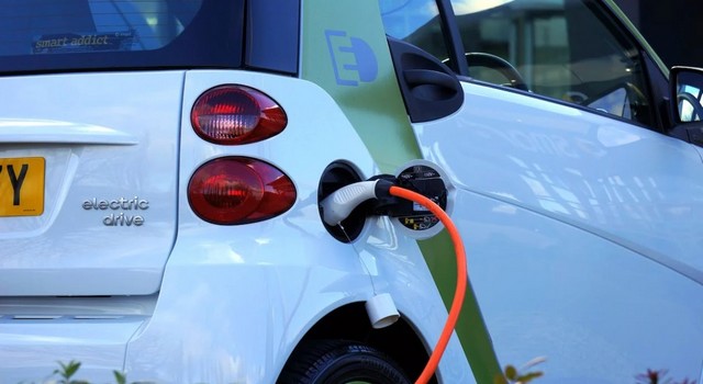 Electric vehicles can save lives