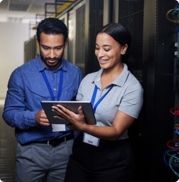 people-manager-and-tablet-for-server-room-cybers-2023-11-27-05-15-10-utc