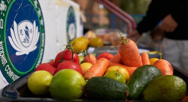 Fruit and veg shortage hits charities