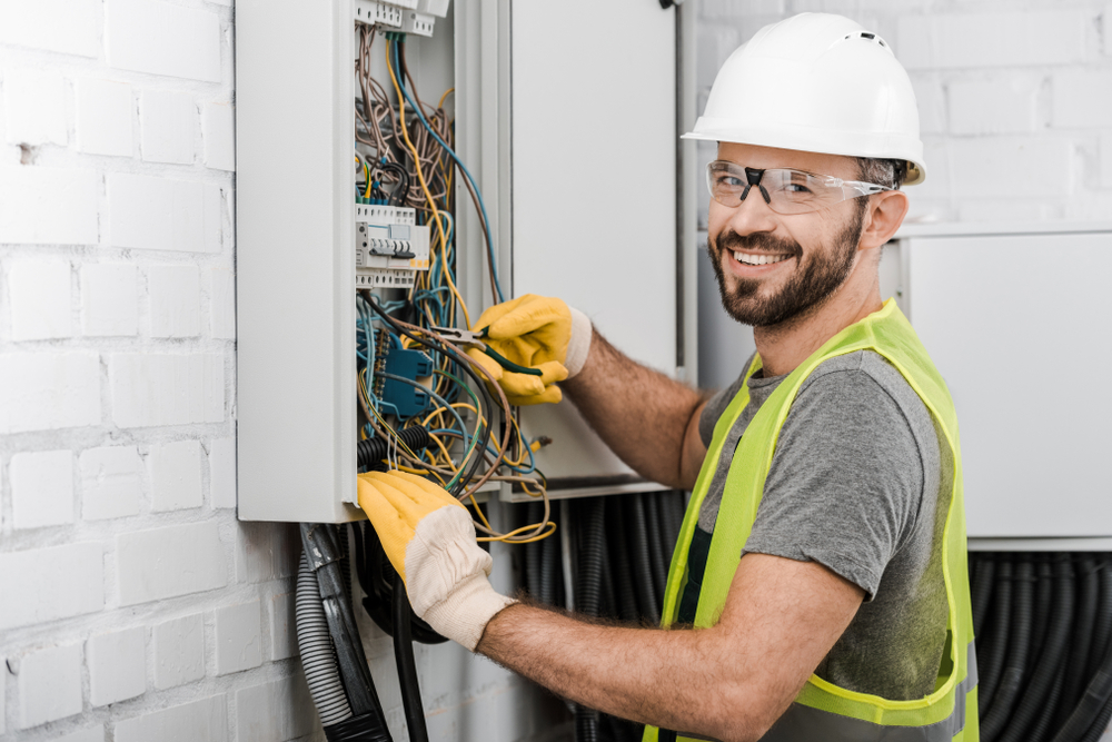 Centrally manage all your tradesmen Centrally manage all your tradesmen