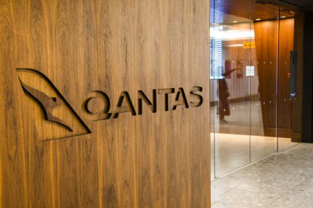 qantas club extension